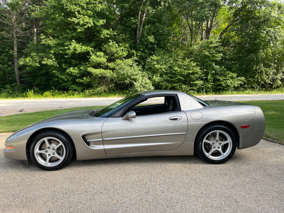 2000 Chevrolet Corvette C5 - Image 8 of 31