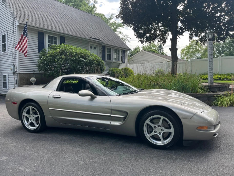 2000 Chevrolet Corvette C5 - Image 5 of 31