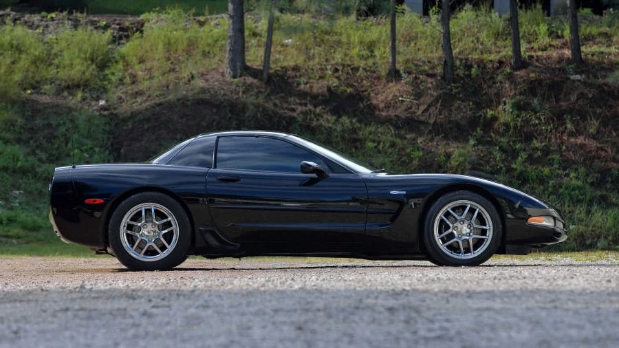2000 Chevrolet Corvette C5 - Image 2 of 11