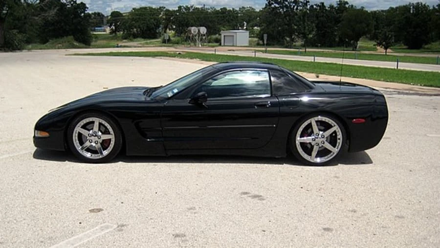 2000 Chevrolet Corvette C5 - Image 2 of 5