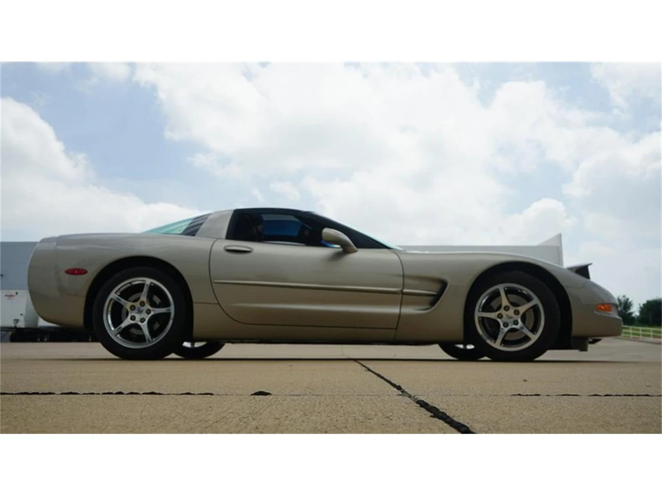 2000 Chevrolet Corvette C5 - Image 19 of 31