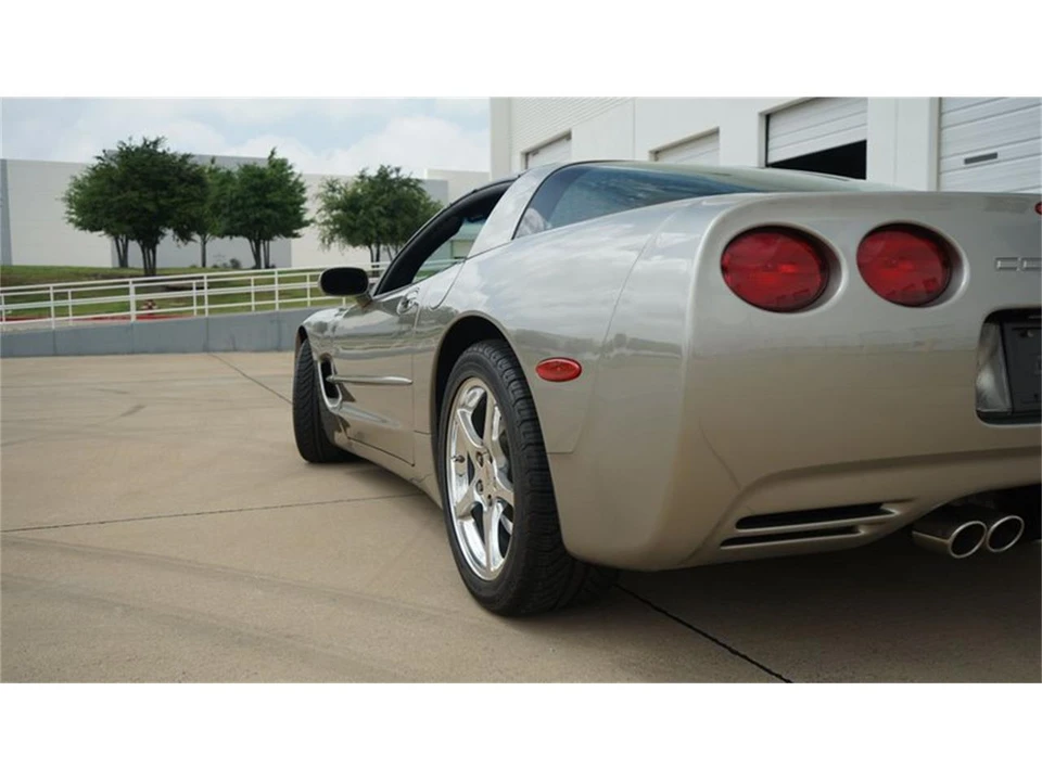 2000 Chevrolet Corvette C5 - Image 29 of 31