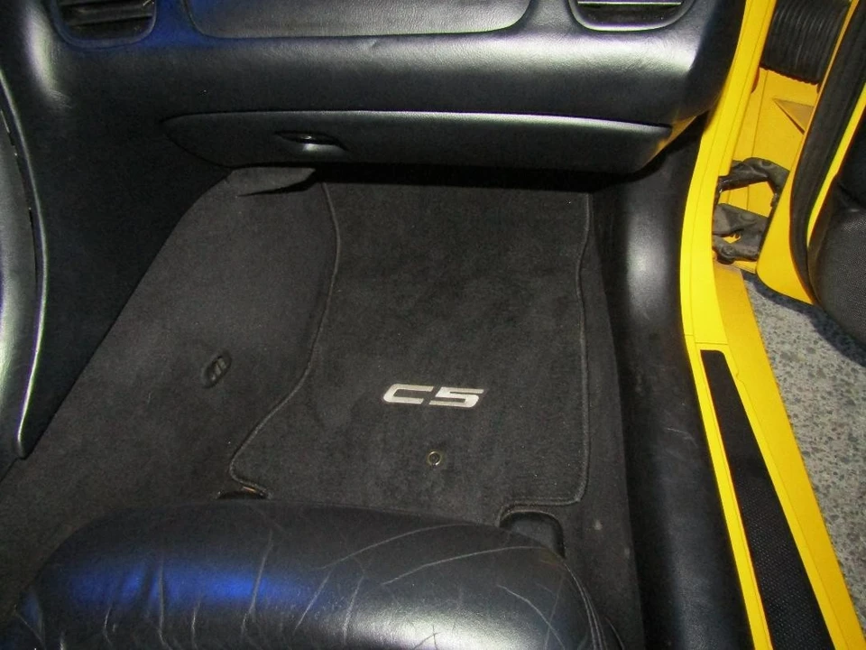 2000 Chevrolet Corvette C5 - Image 4 of 14