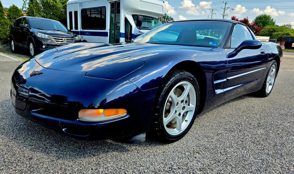 2000 Chevrolet Corvette C5 - Image 1 of 11