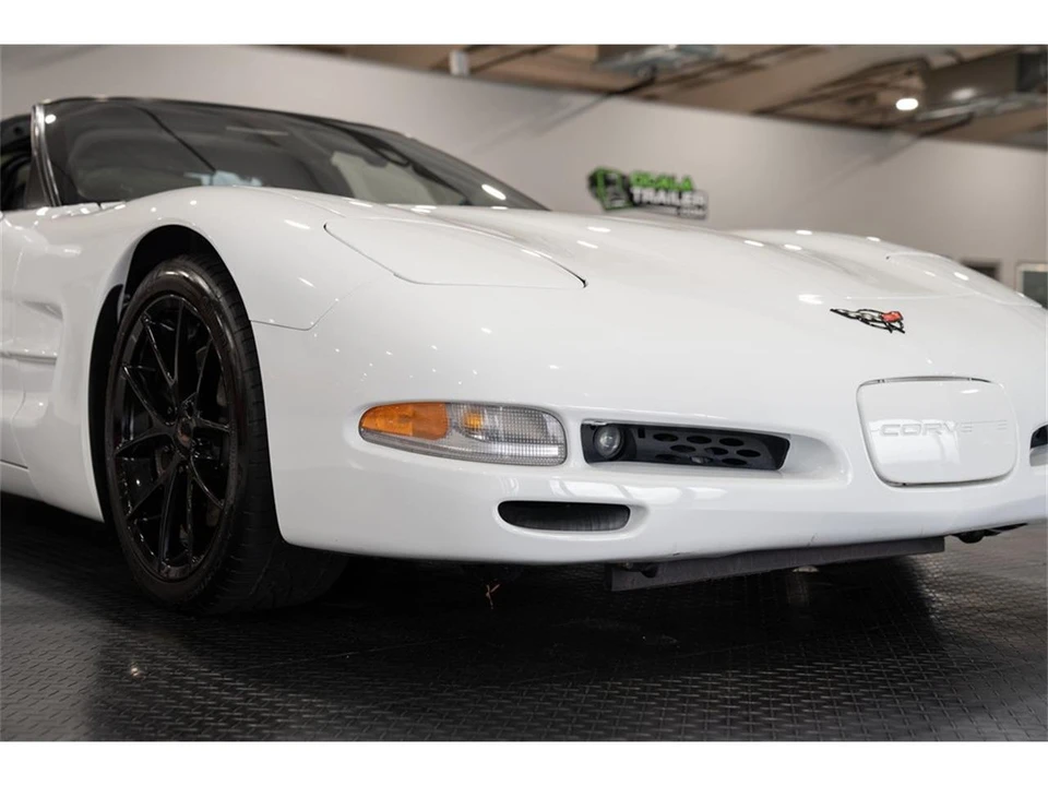 2000 Chevrolet Corvette C5 - Image 18 of 31