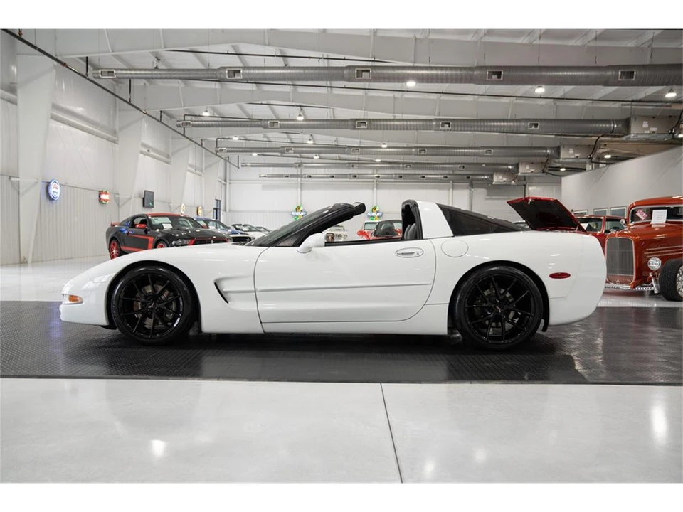 2000 Chevrolet Corvette C5 - Image 3 of 31