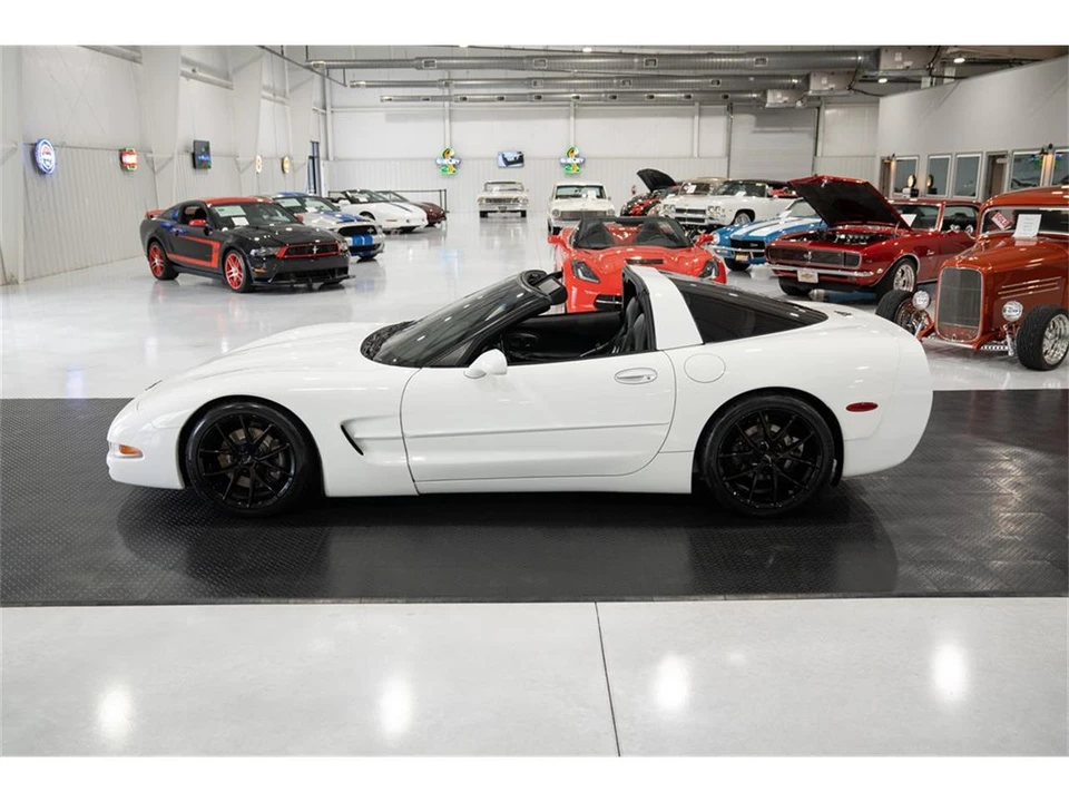 2000 Chevrolet Corvette C5 - Image 4 of 31