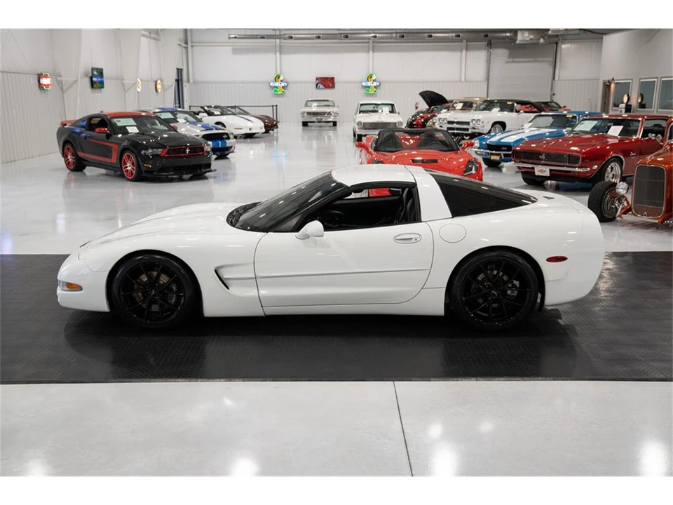 2000 Chevrolet Corvette C5 - Image 28 of 31