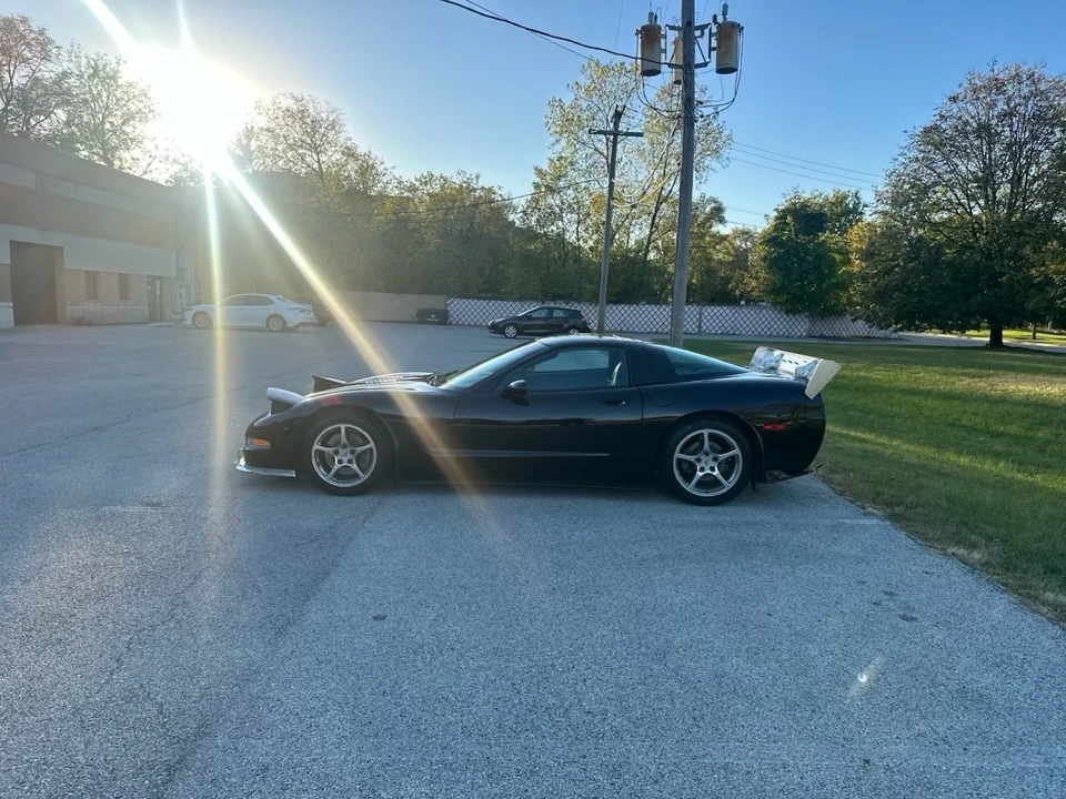 2000 Chevrolet Corvette C5 - Image 2 of 2