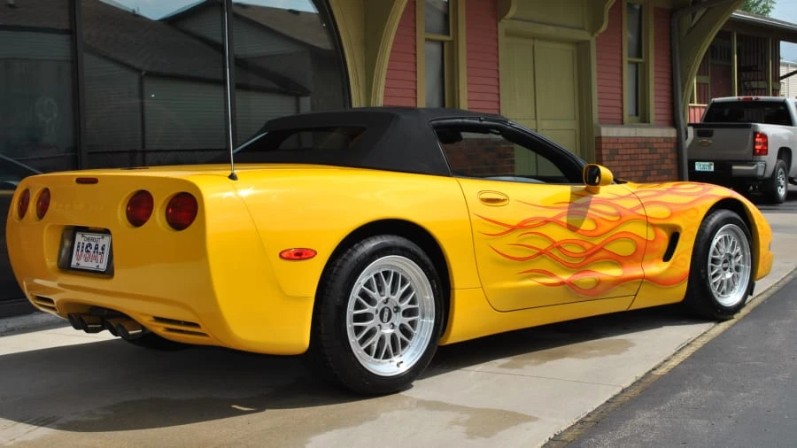 2000 Chevrolet Corvette C5 - Image 2 of 12