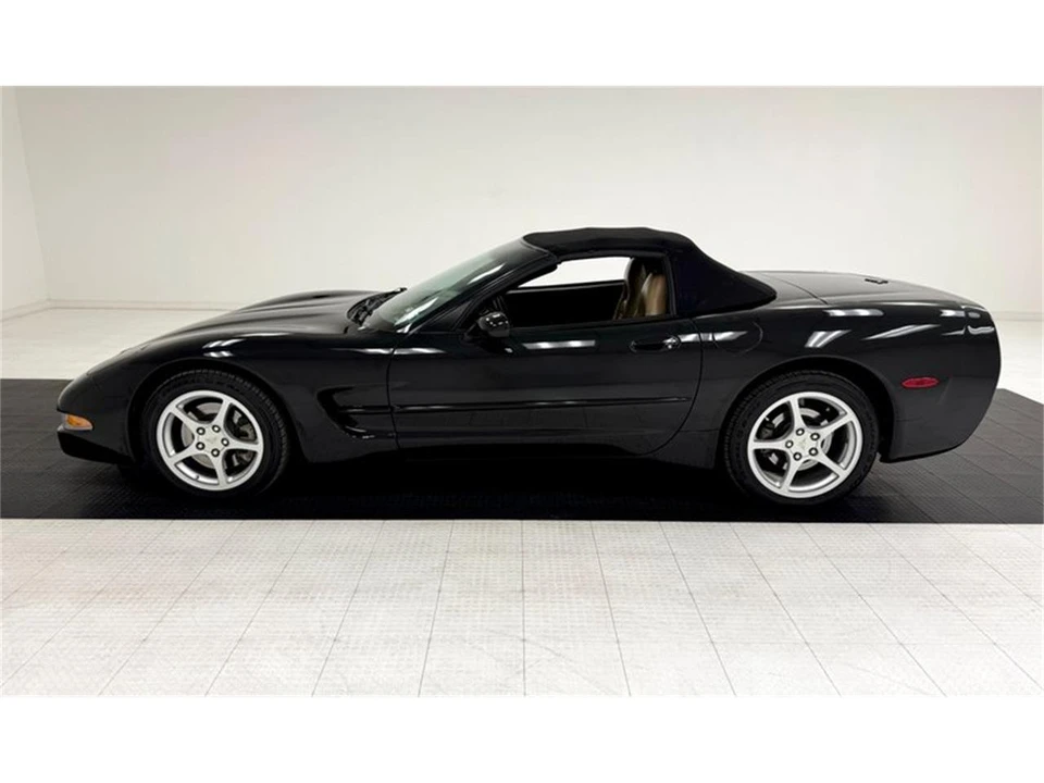 2000 Chevrolet Corvette C5 - Image 3 of 31