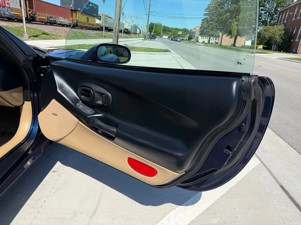 2000 Chevrolet Corvette C5 - Image 18 of 22