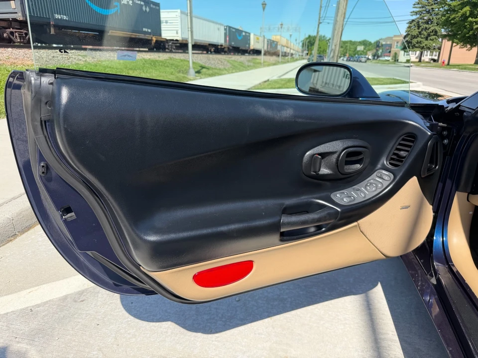 2000 Chevrolet Corvette C5 - Image 16 of 22