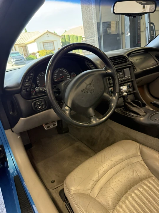 2000 Chevrolet Corvette - Image 13 of 24