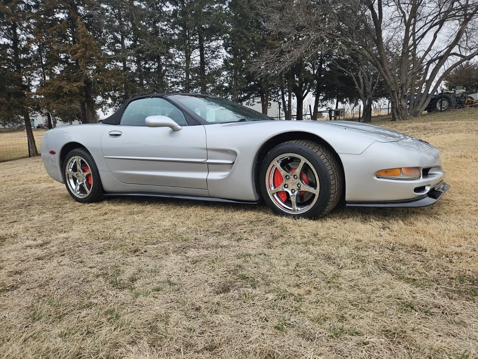 2000 Chevrolet Corvette C5 - Image 2 of 13