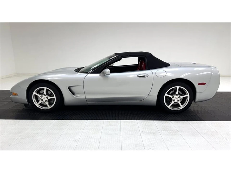 2000 Chevrolet Corvette C5 - Image 3 of 31