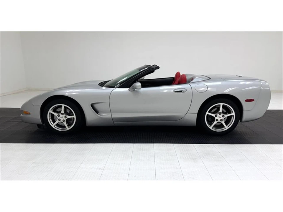 2000 Chevrolet Corvette C5 - Image 4 of 31