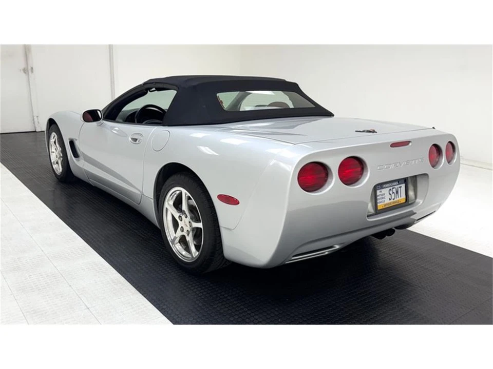 2000 Chevrolet Corvette C5 - Image 5 of 31