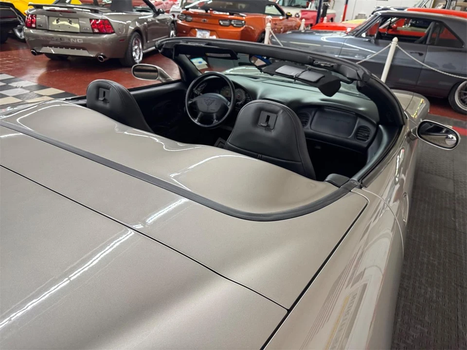 2000 Chevrolet Corvette C5 - Image 28 of 31