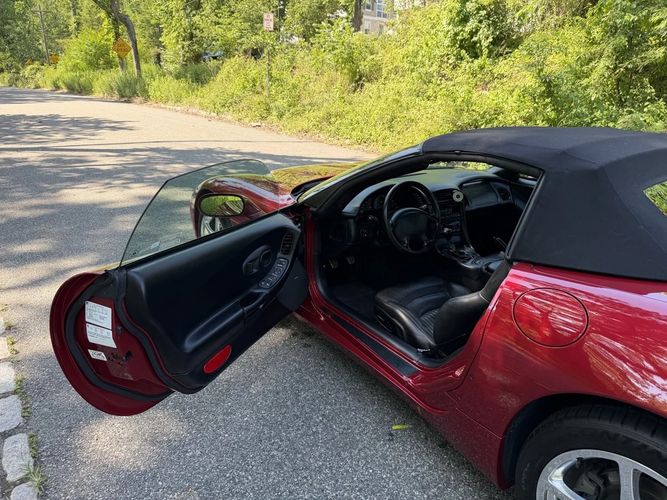 2000 Chevrolet Corvette C5 - Image 23 of 31