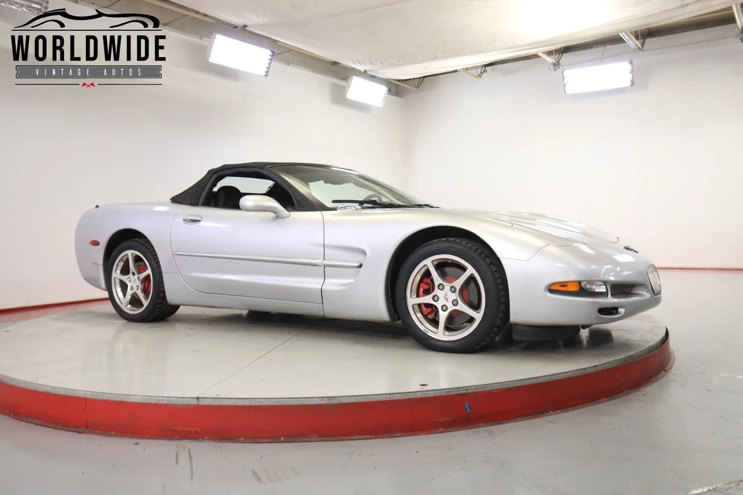 2000 Chevrolet Corvette C5 - Image 2 of 12