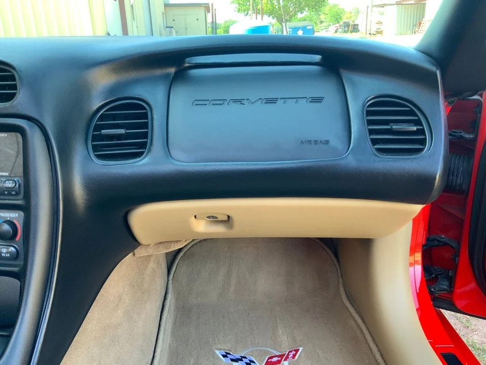 2000 Chevrolet Corvette C5 - Image 24 of 31