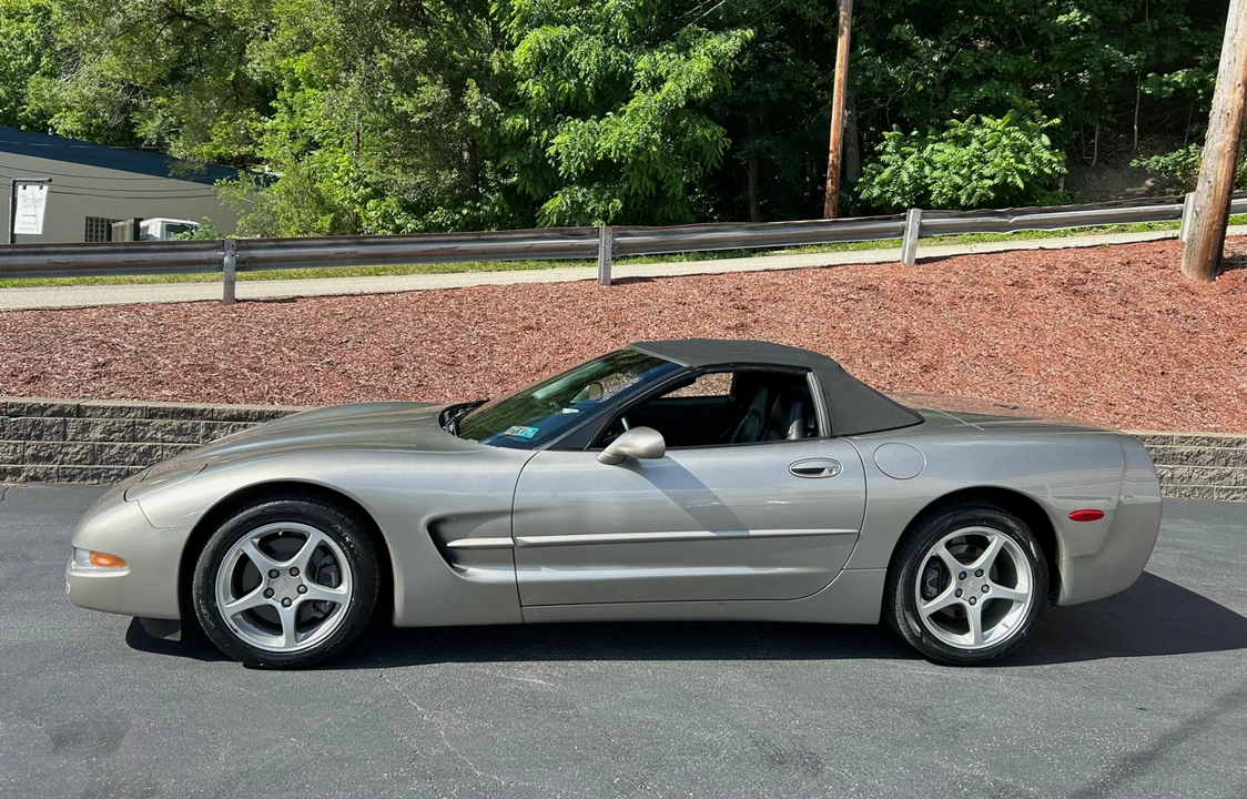 2000 Chevrolet Corvette C5 - Image 3 of 23