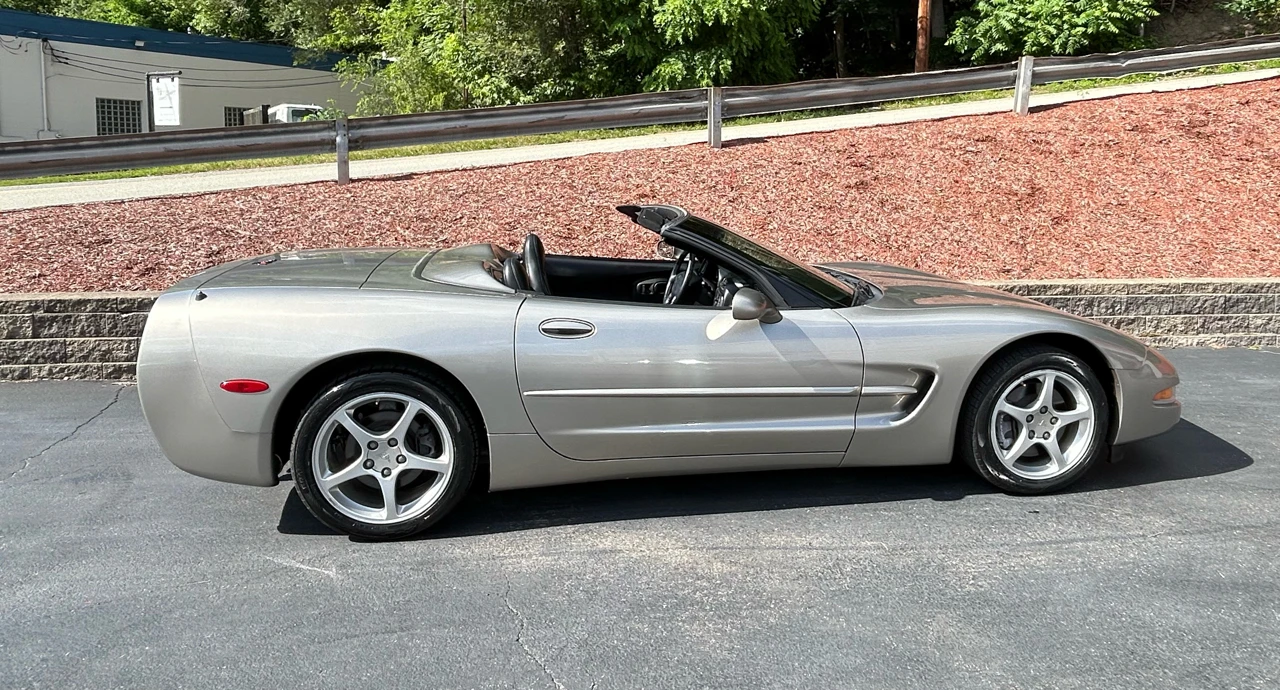 2000 Chevrolet Corvette C5 - Image 10 of 23