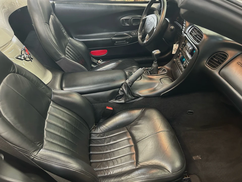 2000 Chevrolet Corvette C5 - Image 18 of 23