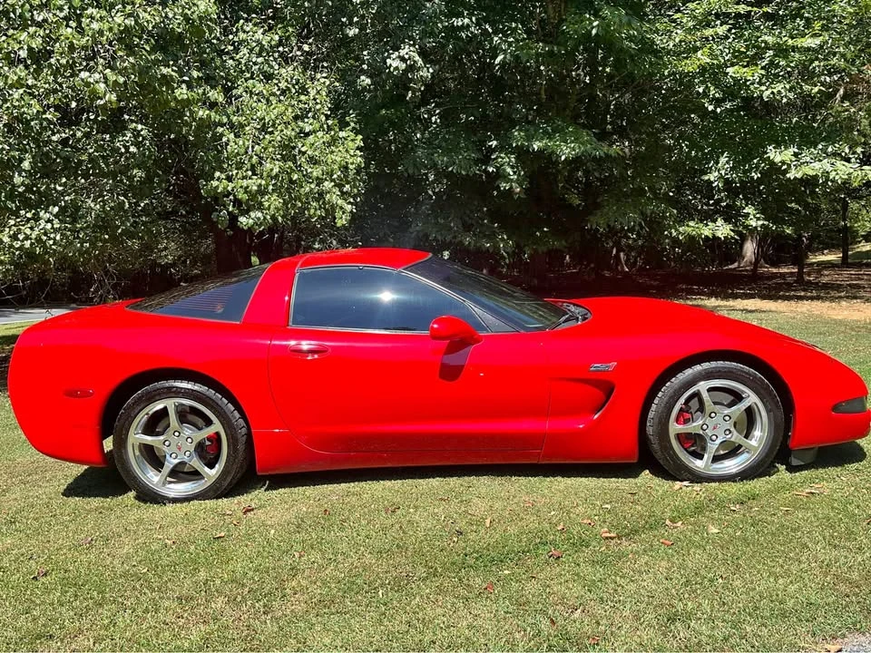 2000 Chevrolet Corvette C5 - Image 1 of 18