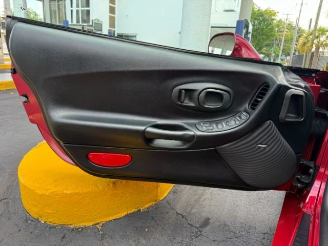 2000 Chevrolet Corvette C5 - Image 17 of 22