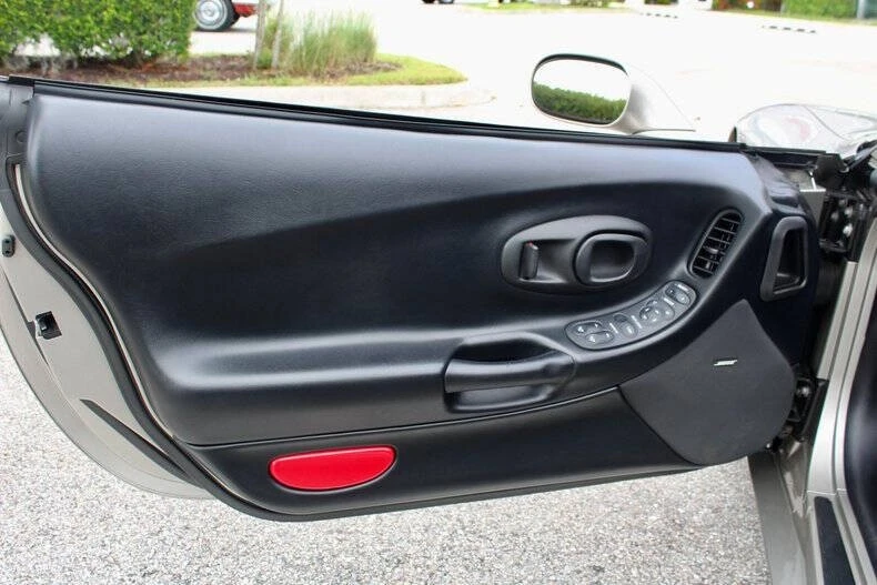 2000 Chevrolet Corvette C5 - Image 9 of 12