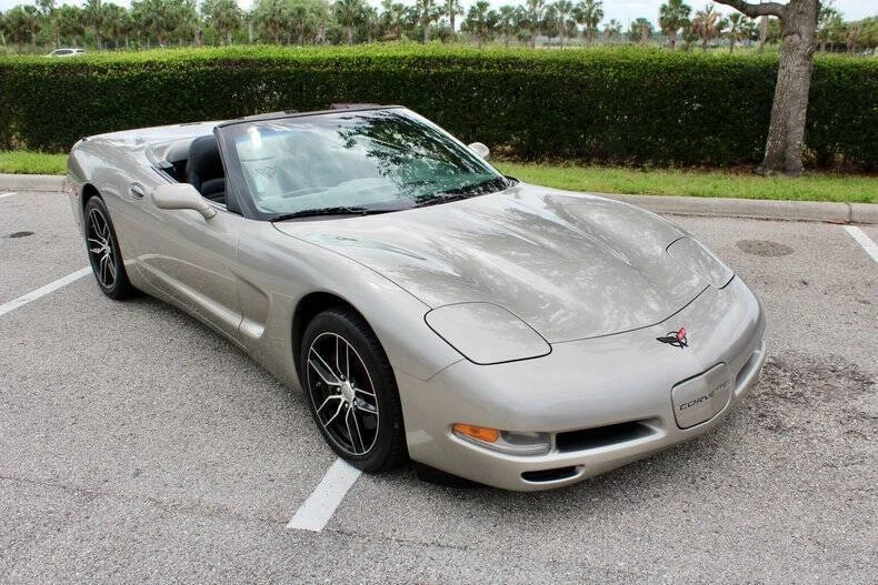 2000 Chevrolet Corvette C5 - Image 4 of 12