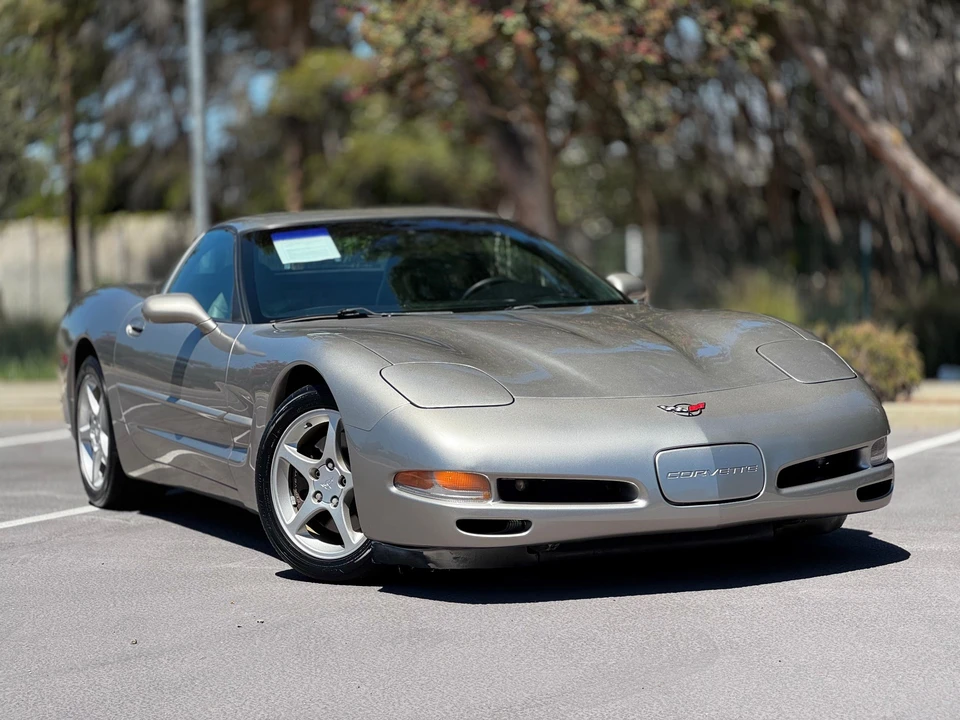 2000 Chevrolet Corvette C5 - Image 2 of 31