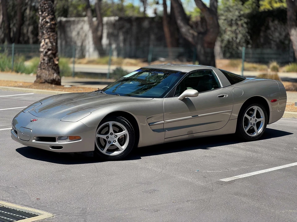 2000 Chevrolet Corvette C5 - Image 8 of 31
