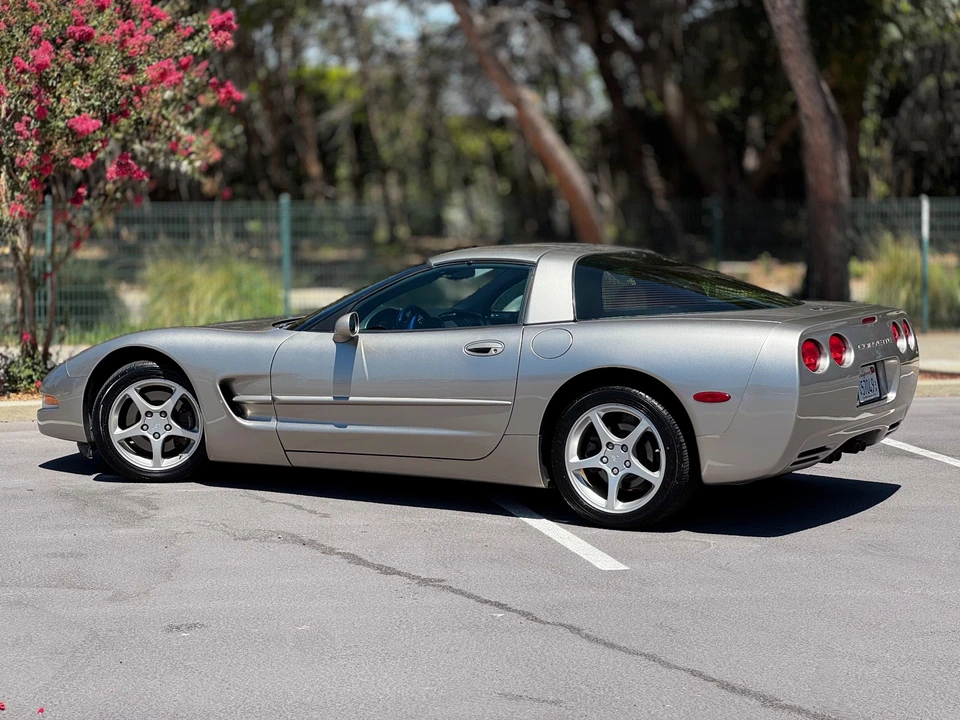 2000 Chevrolet Corvette C5 - Image 9 of 31