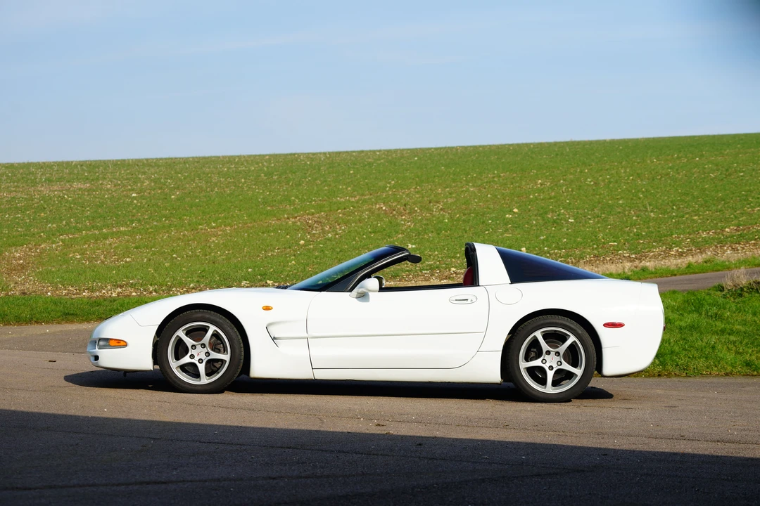 2000 Chevrolet Corvette C5 - Image 8 of 31