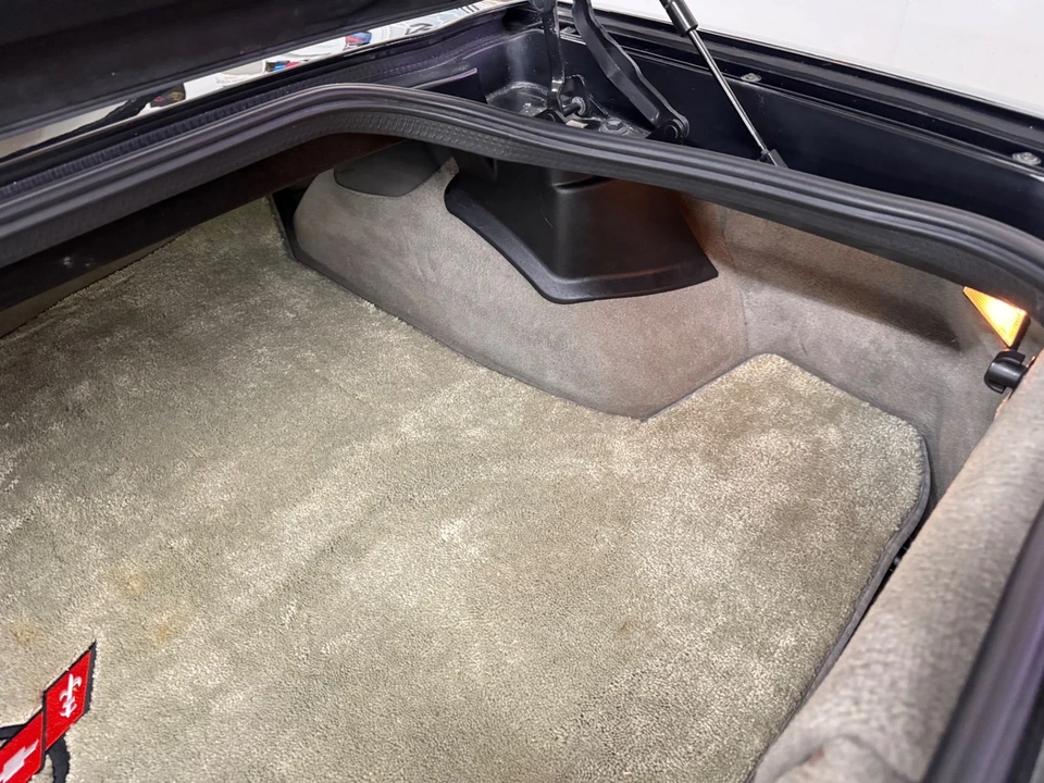 2000 Chevrolet Corvette C5 - Image 18 of 31