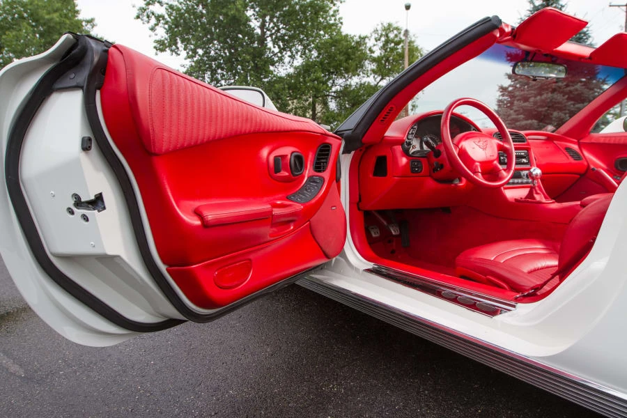 2000 Chevrolet Corvette C5 - Image 4 of 12
