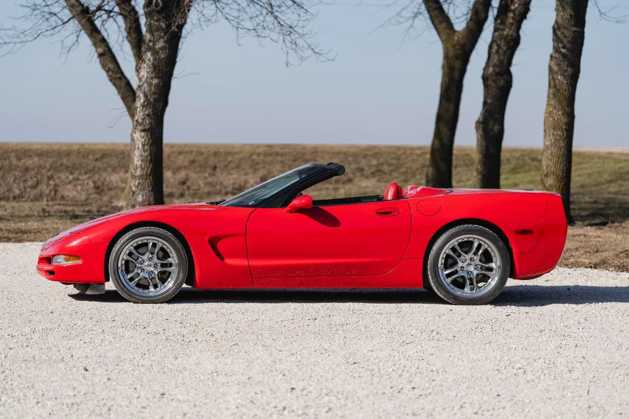2000 Chevrolet Corvette C5 - Image 2 of 31