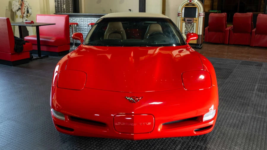 2000 Chevrolet Corvette C5 - Image 2 of 16