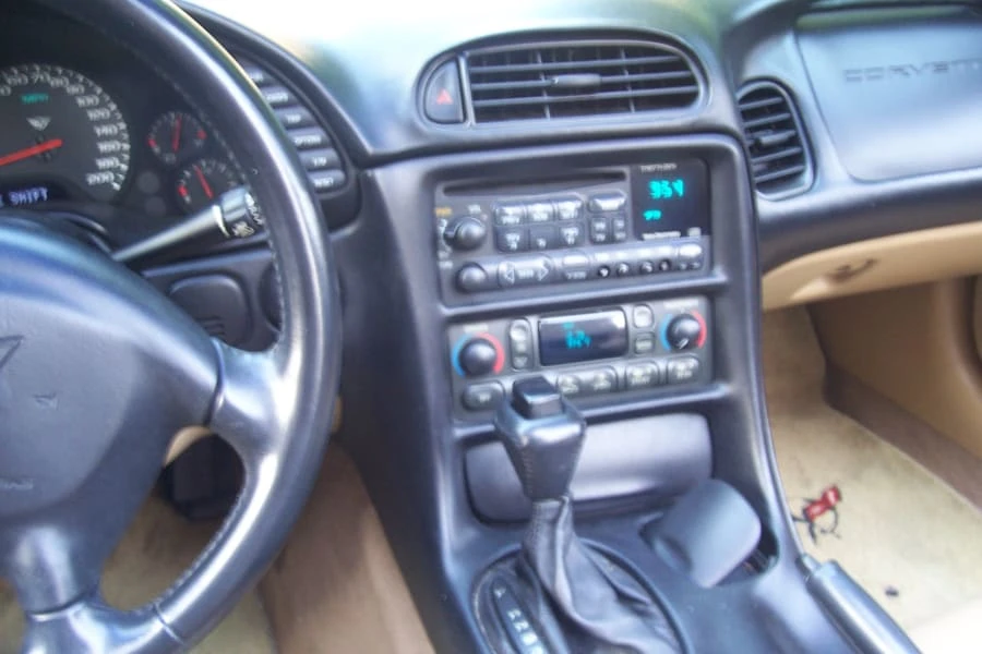 2000 Chevrolet Corvette C5 - Image 4 of 18