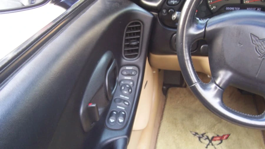 2000 Chevrolet Corvette C5 - Image 3 of 18