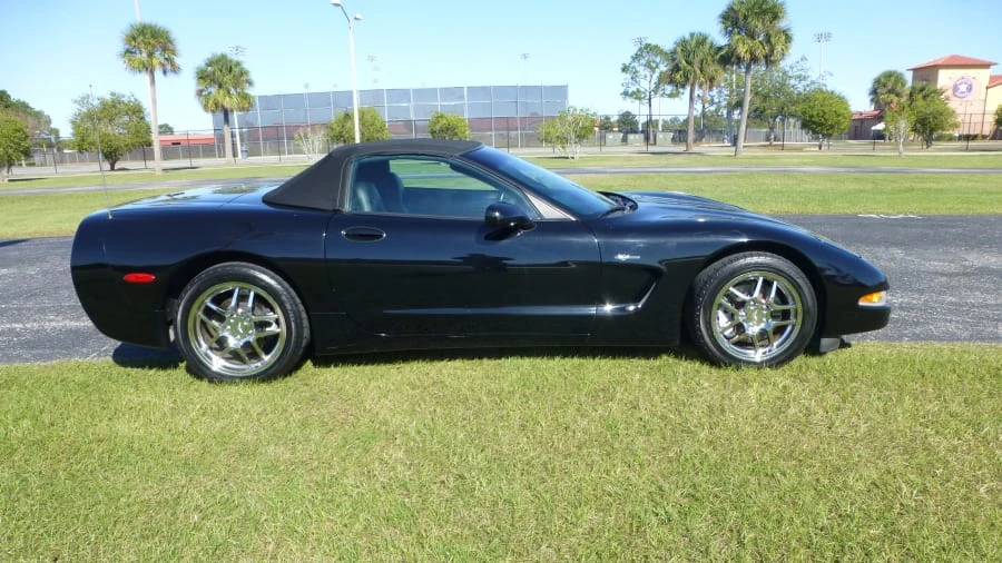 2000 Chevrolet Corvette C5 - Image 2 of 3