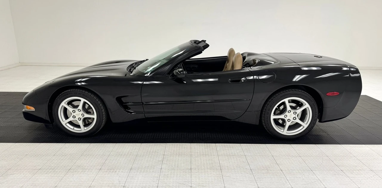 2000 Chevrolet Corvette C5 - Image 4 of 31