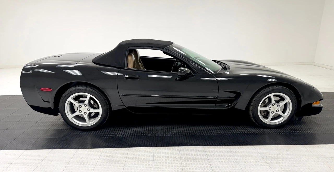 2000 Chevrolet Corvette C5 - Image 9 of 12