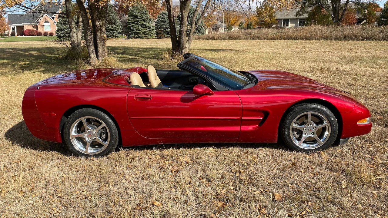2000 Chevrolet Corvette C5 - Image 2 of 20