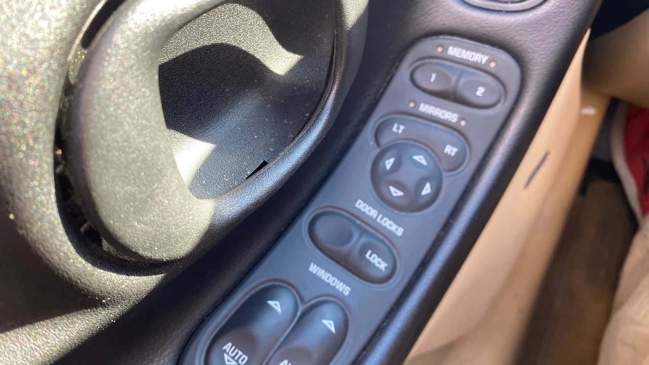 2000 Chevrolet Corvette C5 - Image 12 of 20