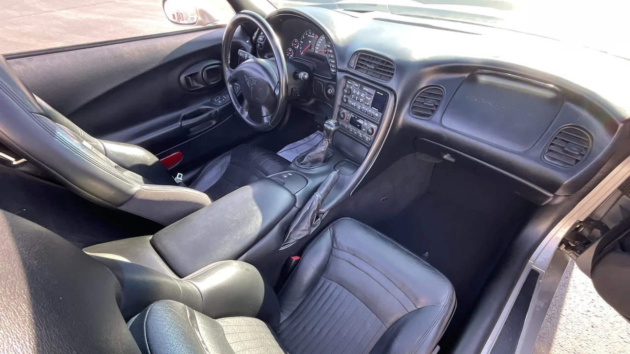2000 Chevrolet Corvette C5 - Image 5 of 14