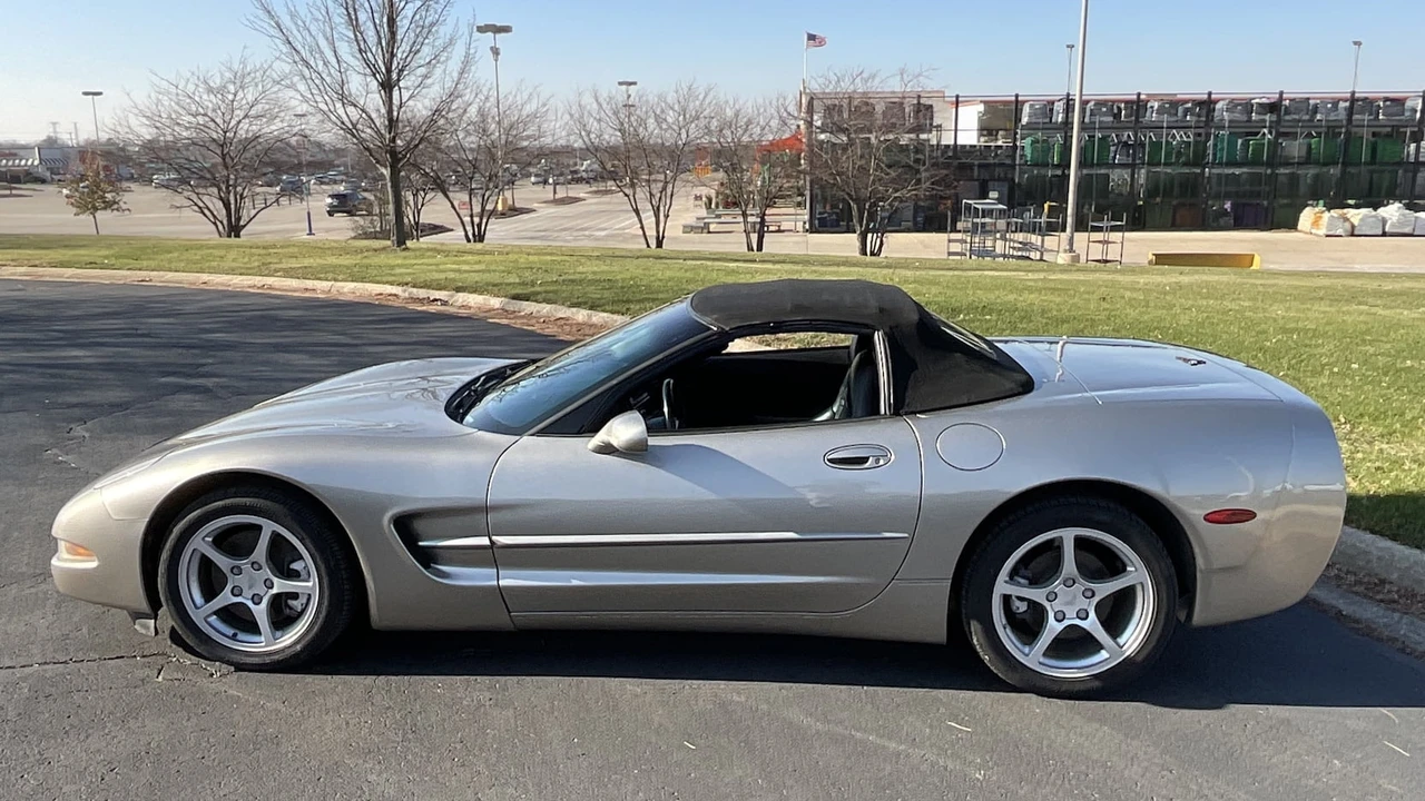 2000 Chevrolet Corvette C5 - Image 13 of 14